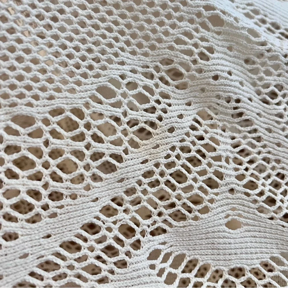 Vintage Cream Crocheted Oval Lace Tablecloth‎ 61.5” X 55”